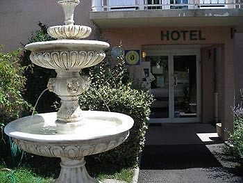 Hotel Le Pairoux Volvic Exteriör bild